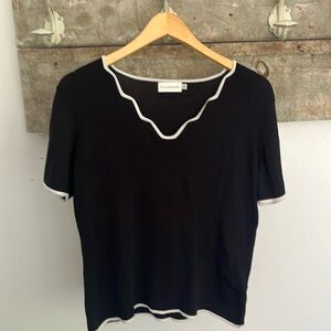 Piped short sleeve sweater